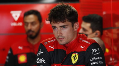 Charles Leclerc, l'errore e poi la magia: super pole in Spagna, Verstappen fregato dalla sua Red Bull