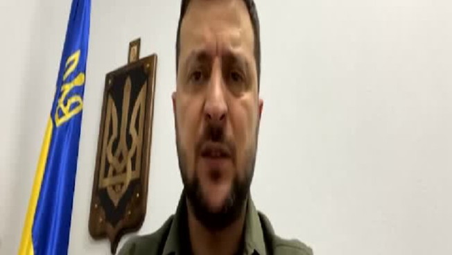 Volodymyr Zelensky, allarme nella notte:
