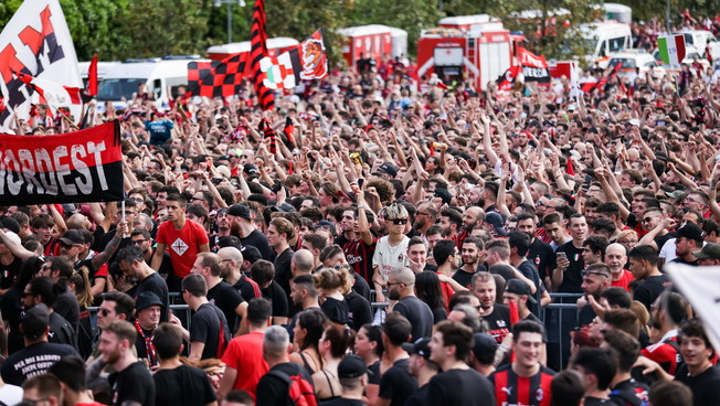 Scudetto al Milan, secondo voi chi è il simbolo di questa vittoria? Scudetto al Milan, secondo voi chi è il simbolo di questa vittoria?
