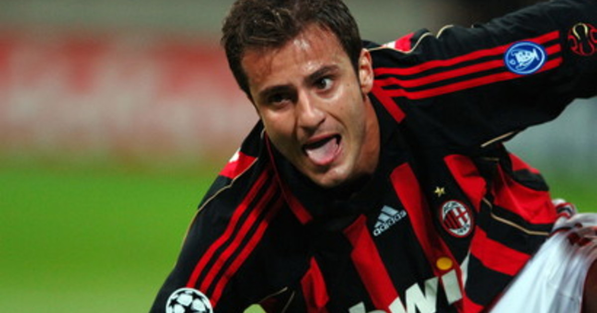 Questo Alberto Gilardino? Addio, ora è irriconoscibile: ecco il suo volto oggi | Guarda