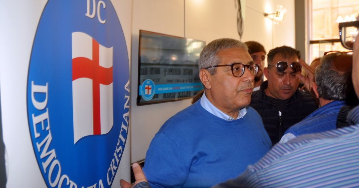 Cuffaro “Ho il diritto di fare politica a Palermo” Cuffaro “Ho il diritto di fare politica a Palermo”