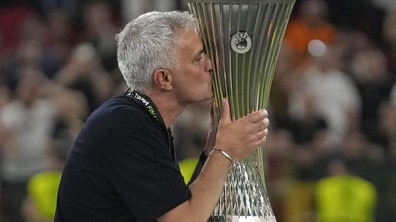 Josè Mourinho, clamoroso addio alla Roma? Friedkin avvisato: il motivo della fuga