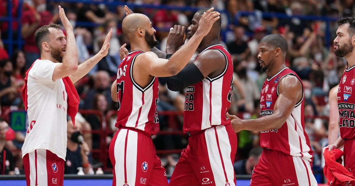 Olimpia Milano, tutto facile nella prima gara della semifinale: Sassari battuta 88 71 Olimpia Milano, tutto facile nella prima gara della semifinale: Sassari battuta 88 71