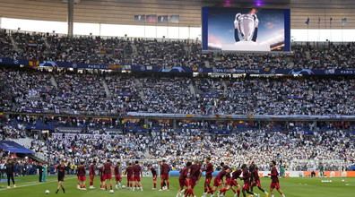 Real-Lverpool inizia con mezz'ora di ritardo. Figuraccia francese: un motivo sconcertante