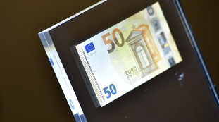 Scatta il ricalcolo sulle pensioni: ecco quali sono gli assegni che verranno tagliati, la cifra