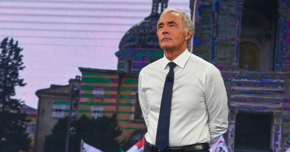 Giletti si collega con Palermo? Di Maio e Conte demoliti in tre minuti: una scena surreale