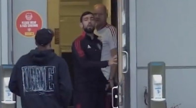 Filmate il mio ca***: Bruno Fernandes, il raptus assurdo con i compagni di squadra | Video