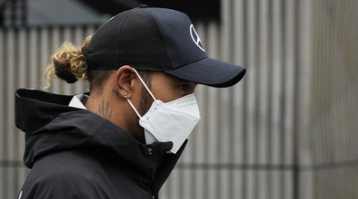 Sapete perché quel neg***.... Insulti razzisti a Hamilton: il pilota che si copre di vergogna
