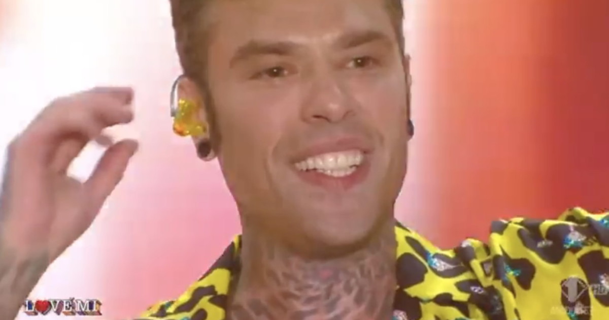 Due indagati, chi è collassato: Fedez, ombre nere sul concerto a Milano