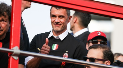 Anche se non si vede.... Maldini, rinnovo e gelo: le sue prime parole fuori da Casa Milan