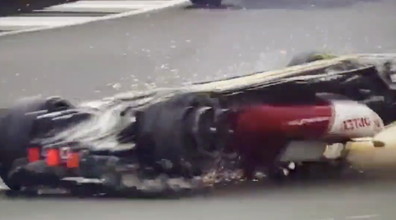 Capovolto. GP di Silverstone, il video dell'incidente mortale alla partenza | Immagini forti