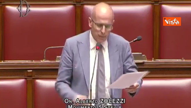 Zolezzi, il grillino-choc: