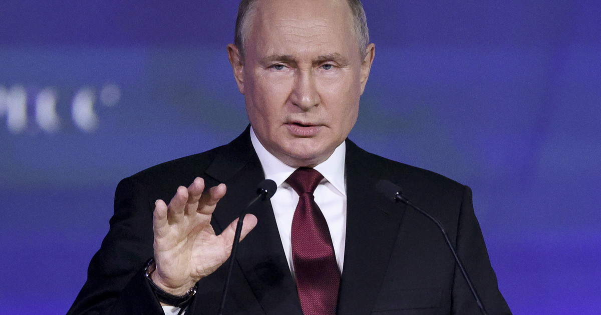 "Soldi a utili idioti": come Putin vince la battaglia interna (e cosa c "Soldi a utili idioti": come Putin vince la battaglia interna (e cosa c