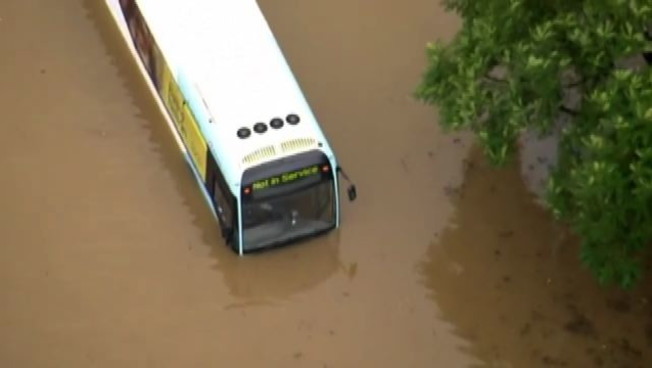 Sidney allagata, meteo impazzito: migliaia di australiani in fuga