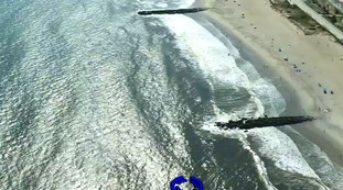 Clima impazzito, ecco dove sono stati avvistati gli squali. Spiagge chiuse, video choc | Guarda