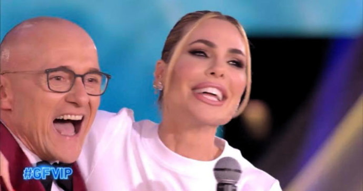 "La ho vista. E...": Ilary Blasi, la pesantissima testimonianza di Signorini "La ho vista. E...": Ilary Blasi, la pesantissima testimonianza di Signorini