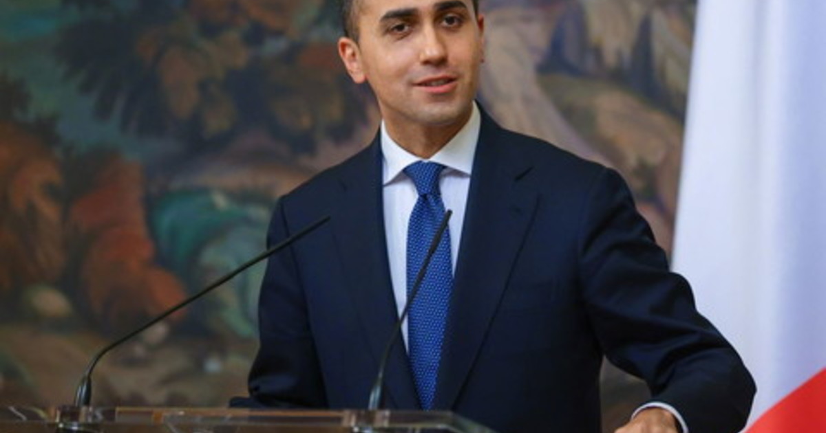 Di Maio “Renzi e Calenda due estremisti che aiutano la destra” Di Maio “Renzi e Calenda due estremisti che aiutano la destra”