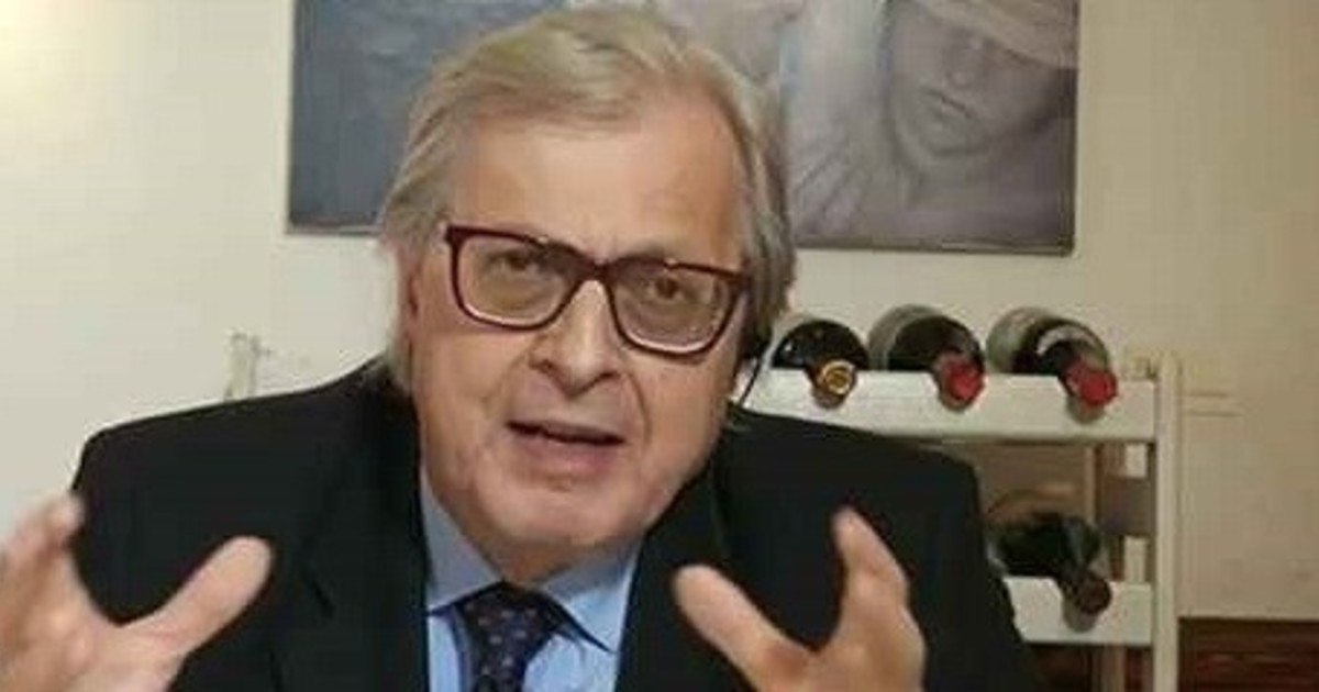 "Condannati". Sgarbi avverte Calenda e Renzi: una preoccupante profezia sul loro futuro "Condannati". Sgarbi avverte Calenda e Renzi: una preoccupante profezia sul loro futuro