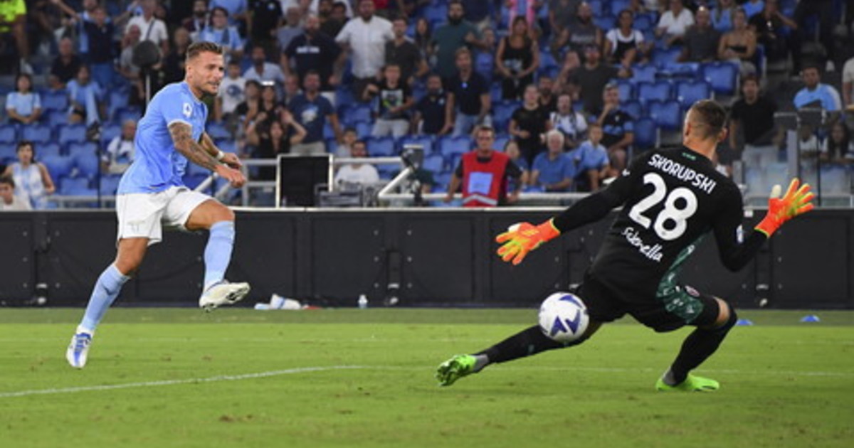Il solito Immobile, la Lazio rimonta e batte il Bologna Il solito Immobile, la Lazio rimonta e batte il Bologna