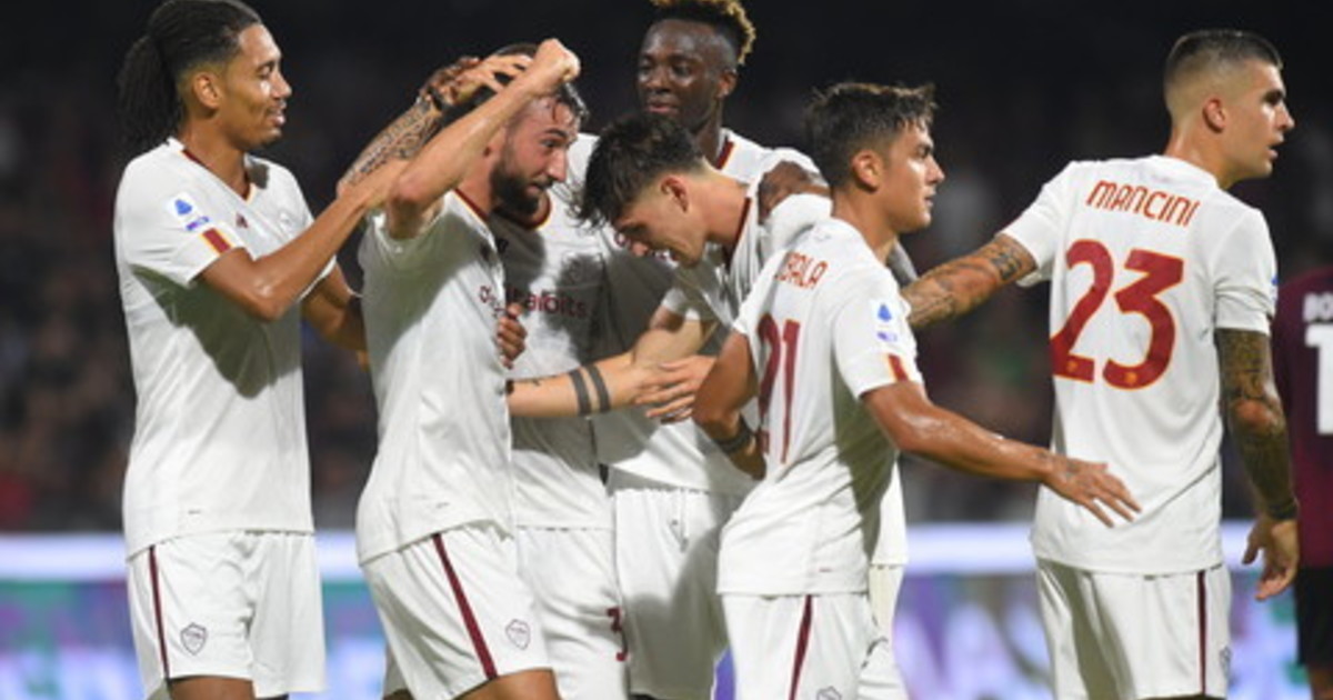 Salernitana Roma: i giallorossi espugnano l Salernitana Roma: i giallorossi espugnano l