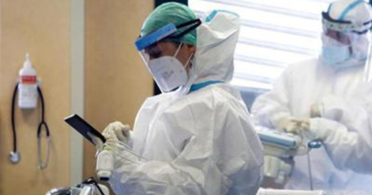 "Covid oggi malattia gestibile, in autunno vaccini bivalenti a fragili" "Covid oggi malattia gestibile, in autunno vaccini bivalenti a fragili"
