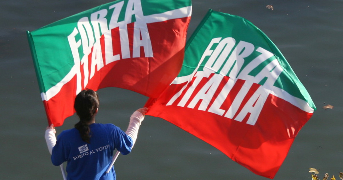 Forza Italia e Berlusconi, vergogna a Milano: "Siete delle mer***" - Vimarsana News
