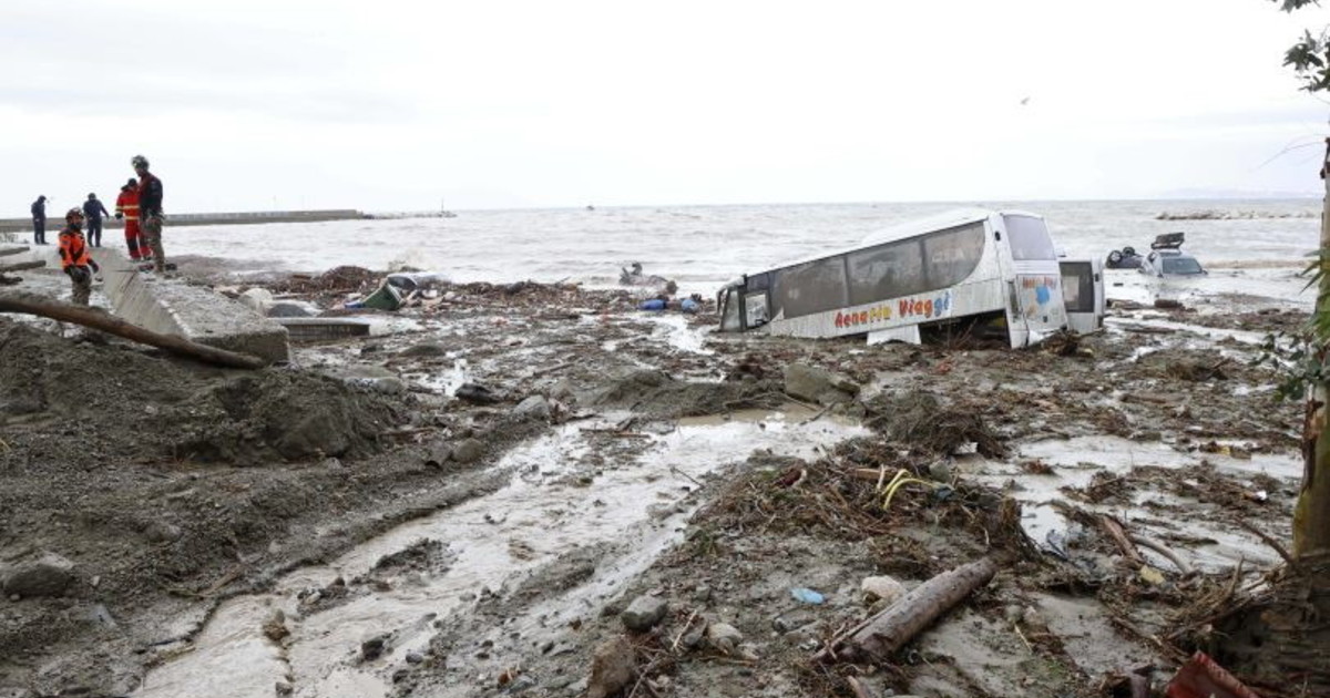 Frana a Ischia, stato di emergenza e primi 2 milioni per l Frana a Ischia, stato di emergenza e primi 2 milioni per l