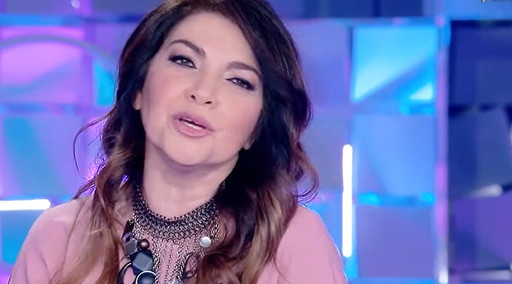 Cristina D'Avena della Toffanin, hai mai visto sua sorella Clarissa? Pubblico sbalordito | Foto