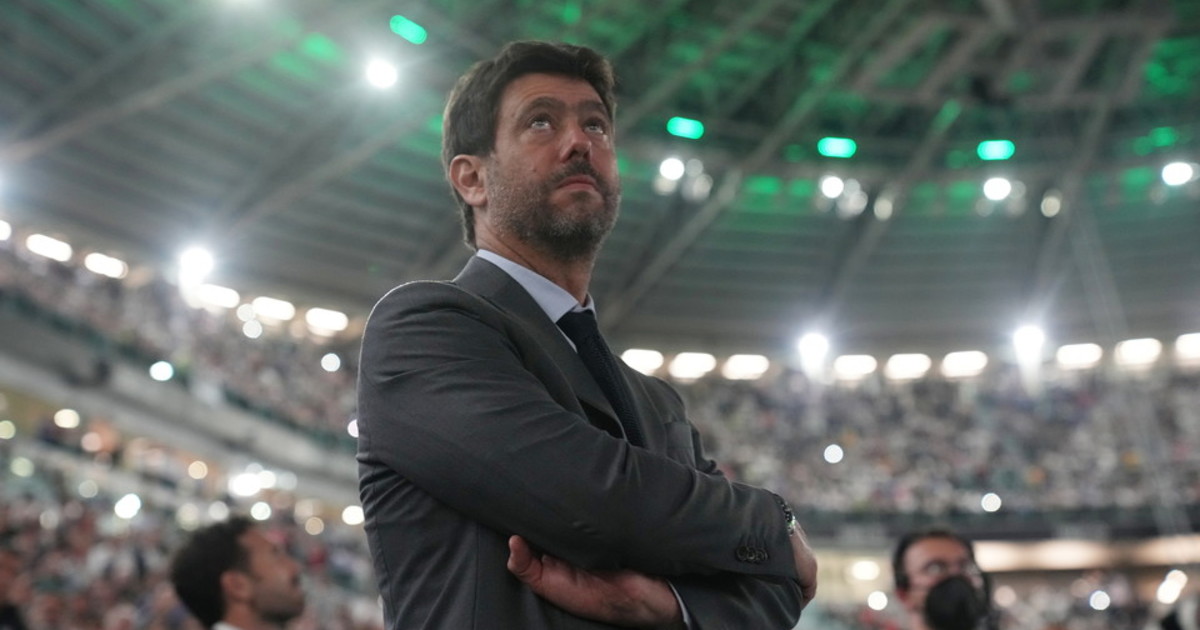 "Quando la squadra non è compatta...": Agnelli, la lettera bomba che sconvolge la Juventus "Quando la squadra non è compatta...": Agnelli, la lettera bomba che sconvolge la Juventus