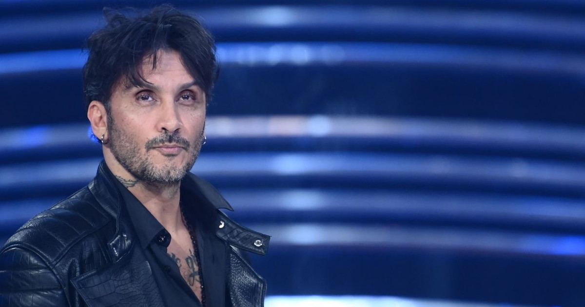 "Perché sono finito in analisi". la dolorosa confessione di Fabrizio Moro "Perché sono finito in analisi". la dolorosa confessione di Fabrizio Moro