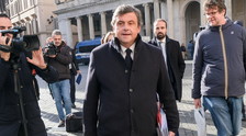 Faccia a faccia Calenda-Meloni, bomba di Forza Italia: Dove deve andare...