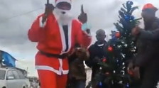 "Soldi a Natale? Per spedire una salma": Soumahoro, clamorosa bomba di Striscia
