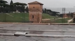 Meteo-terrore a Roma, città allagata. E... cosa sta per accadere: scenari estremi