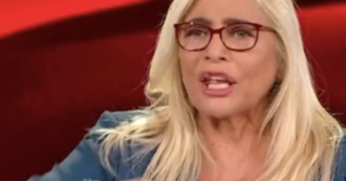 "Dopo tutto quello che ho fatto per te...". Chi gela Mara Venier a Domenica In "Dopo tutto quello che ho fatto per te...". Chi gela Mara Venier a Domenica In