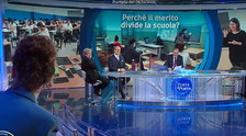 "Mi scusi, secondo lei...": studentessa rossa, figuraccia davanti a Valditara