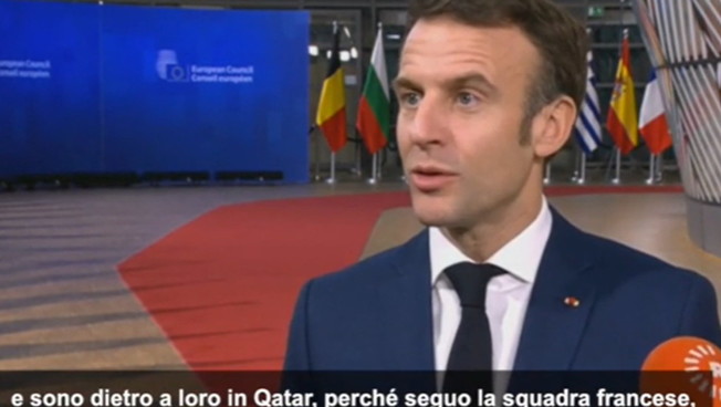 Emmanuel Macron: 'Perché sono andato in Qatar'