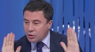 Mi fa schifo 3 volte: l'ira di Bocchino dalla Gruber, parole pesantissime