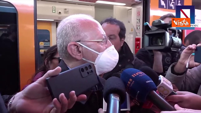 Vincenzo De Luca demolisce il Pd: 'Gruppo dirigente miserabile'