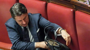 Un buco mostruoso che può rovinare l'Italia: ecco l'ultimo regalo di Conte