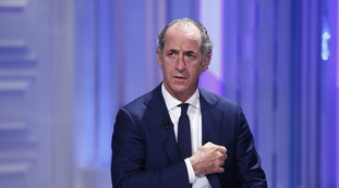 Qual è la roba straordinaria.  Le intercettazioni su Crisanti? Zaia rompe il silenzio