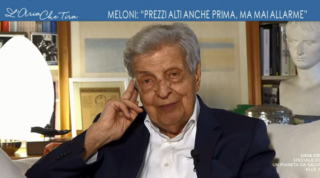 Meloni torturatrice di migranti: Colombo delira, si scatena l'inferno in tv