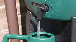 Taroccano pure i dati sull'acqua: svolta eco? Una disastrosa verità