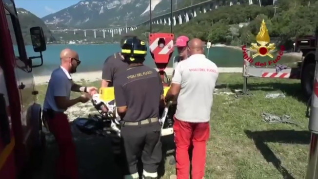 Trovato il corpo di un 20enne disperso nel lago Morto | Libero ...