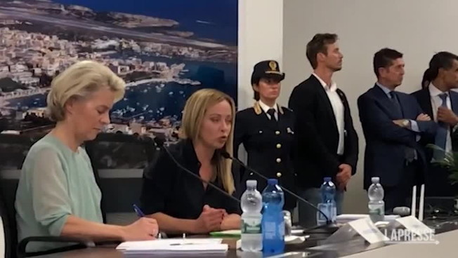 Meloni a Lampedusa, 'una missione navale Ue'