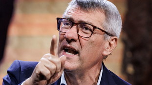 Chi c'è dietro alla beatificazione di Maurizio Landini, il segretario Cgil che sogna la spallata
