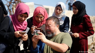 Ai Weiwei, il docufilm sulla Palestina e la mostra censurata a Londra
