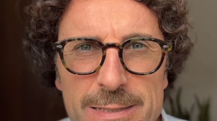 Soldi per punire i grillini, l'ultimo delirio di Toninelli: per cosa vuole essere pagato