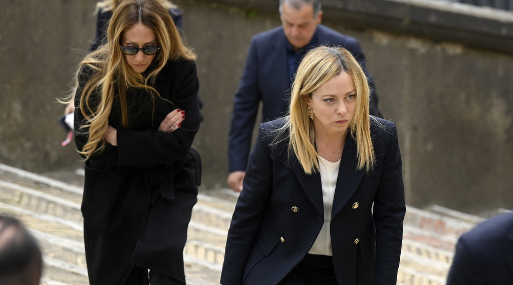 Mosse squallide e disperate, schema già visto: Arianna nel mirino dei pm? Interviene Giorgia Meloni