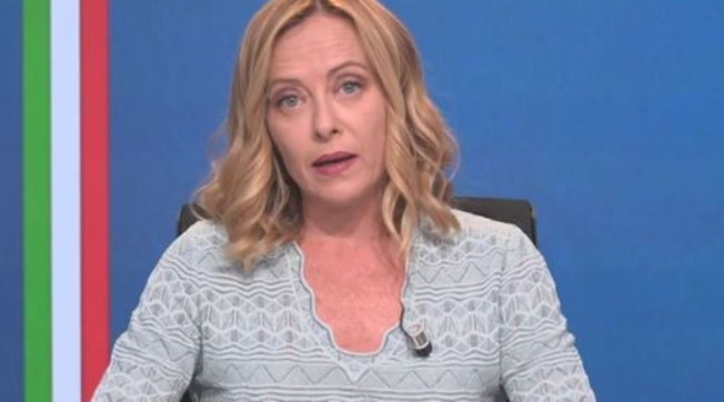 Rivalutazione delle pensioni: l'annuncio di Meloni in tv gela la sinistra, cosa significa