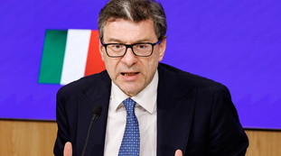 Il siluro di Giorgetti su Landini e Bombardieri: come inchioda i sindacati